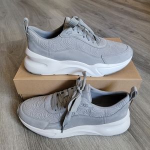 UGG LA Glide Logo Stitch